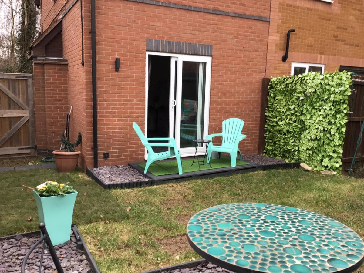 Worcester Fabulous Cherry Tree Mews Self Check In Dogs Welcome By Prior Arrangement , 2 Double Bedrooms ,Super Fast Wi-Fi, With Free Off Road Parking For 2 Vehicles Near Royal Hospital And Woodland Walks Buitenkant foto